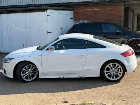 Audi TT 2.0 Tfsi Coupe White #4
