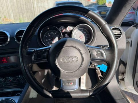 Audi TT Coup- Black Edition 40 Tfsi 197 Ps S Tronic White #9