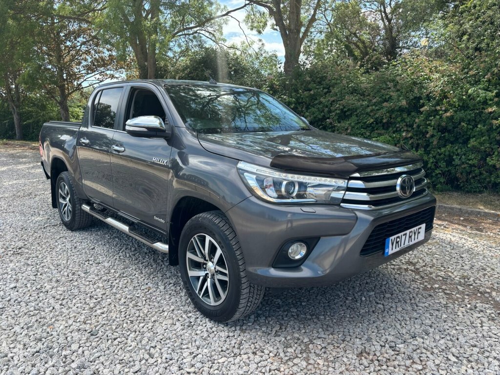 Toyota HILUX 2.4L Invincible Grey #5