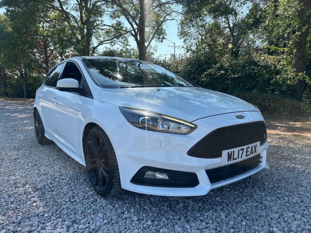 Ford Focus 2L St-3 White
