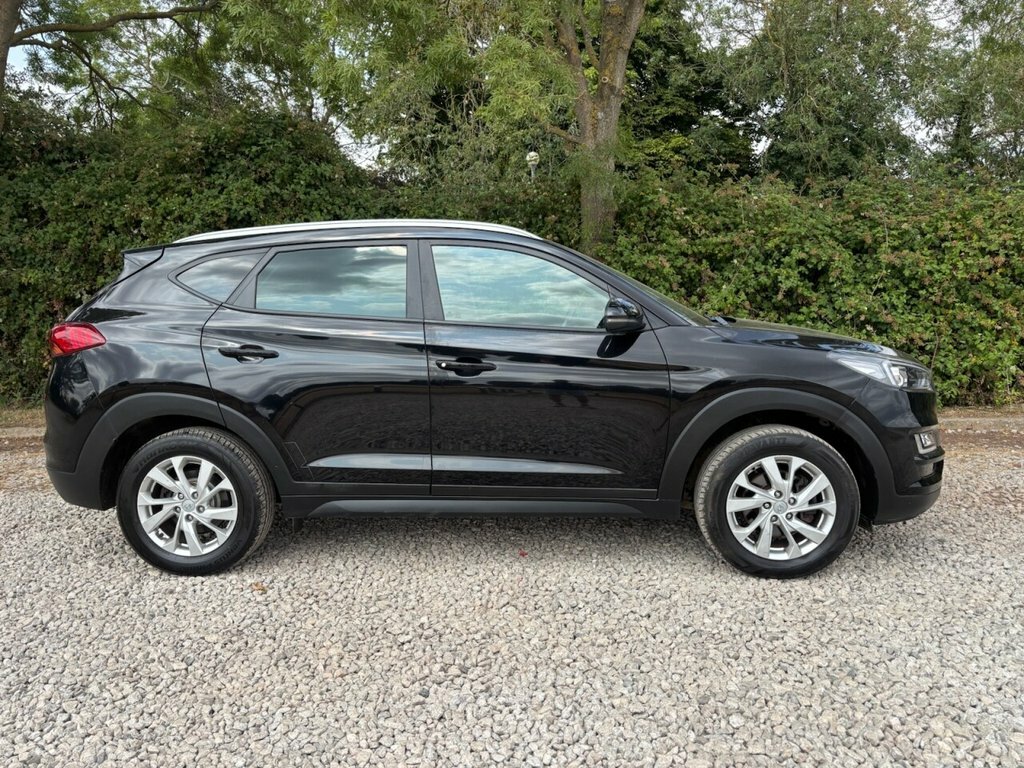 Hyundai Tucson 1.6L Se Nav EK69FVA Black #2
