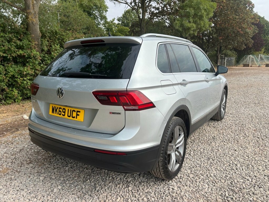 Volkswagen Tiguan 2L Match WK69UCF Silver #4