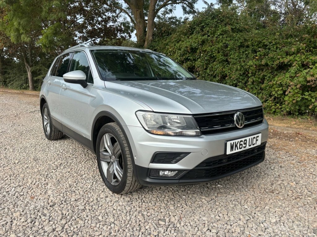 Volkswagen Tiguan 2L Match WK69UCF Silver #3