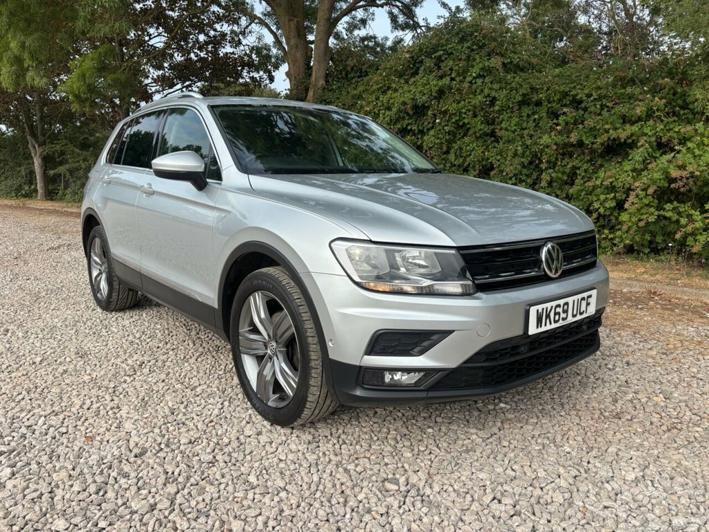 Volkswagen Tiguan 2L Match WK69UCF Silver