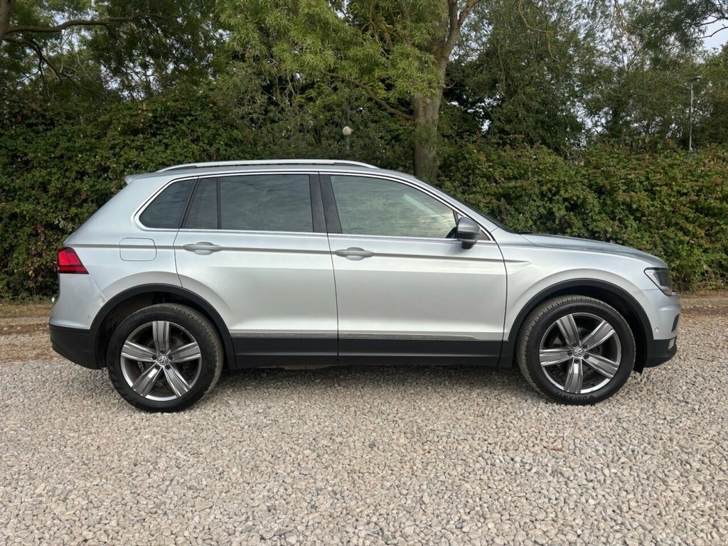 Volkswagen Tiguan 2L Match WK69UCF Silver #2