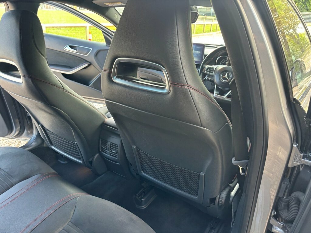 Mercedes-Benz A Class 1.5 A180d Sport Premium 7G-dct Euro 6 S S Blue #38