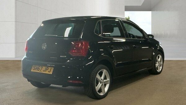 Volkswagen Polo 1L Sel Black #6