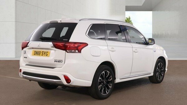 Mitsubishi Outlander 2.4L 2.4H Twinmotor 13.8Kwh Juro Cvt 4Wd Euro 6 S Black #8