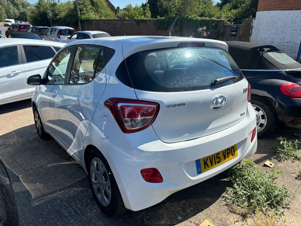 Hyundai I10 1.2L Se White #3