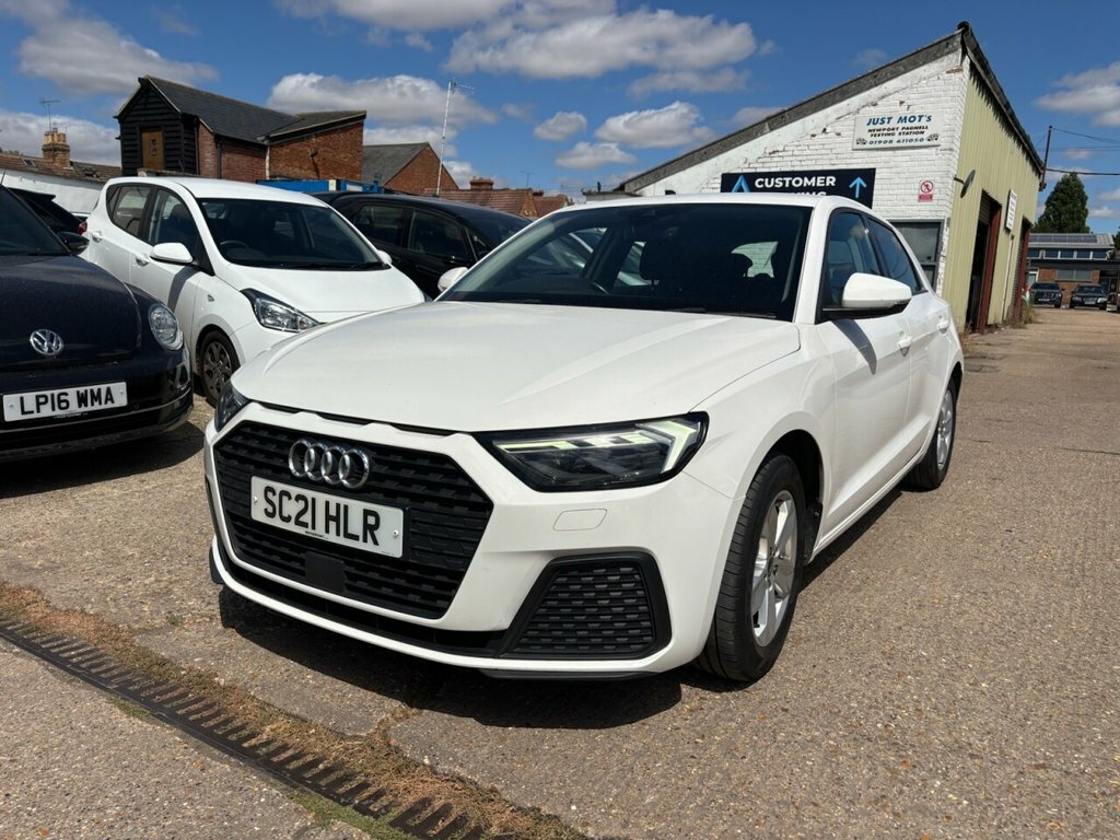 Audi A1 1L Technik White #5