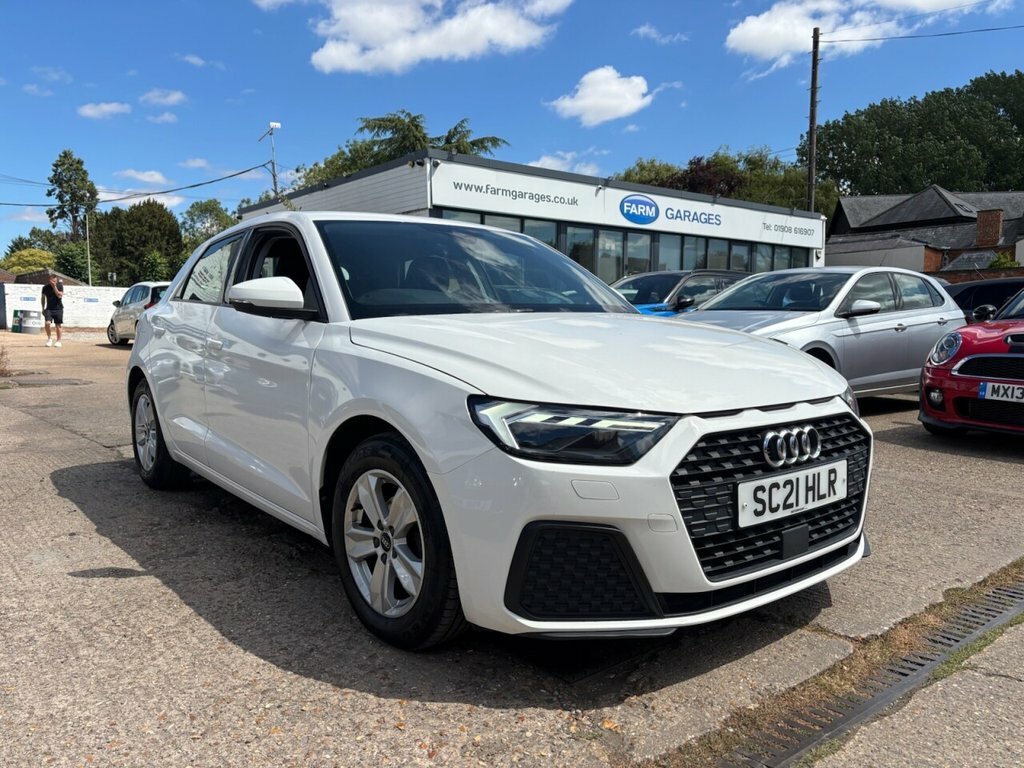 Audi A1 1L Technik White #6