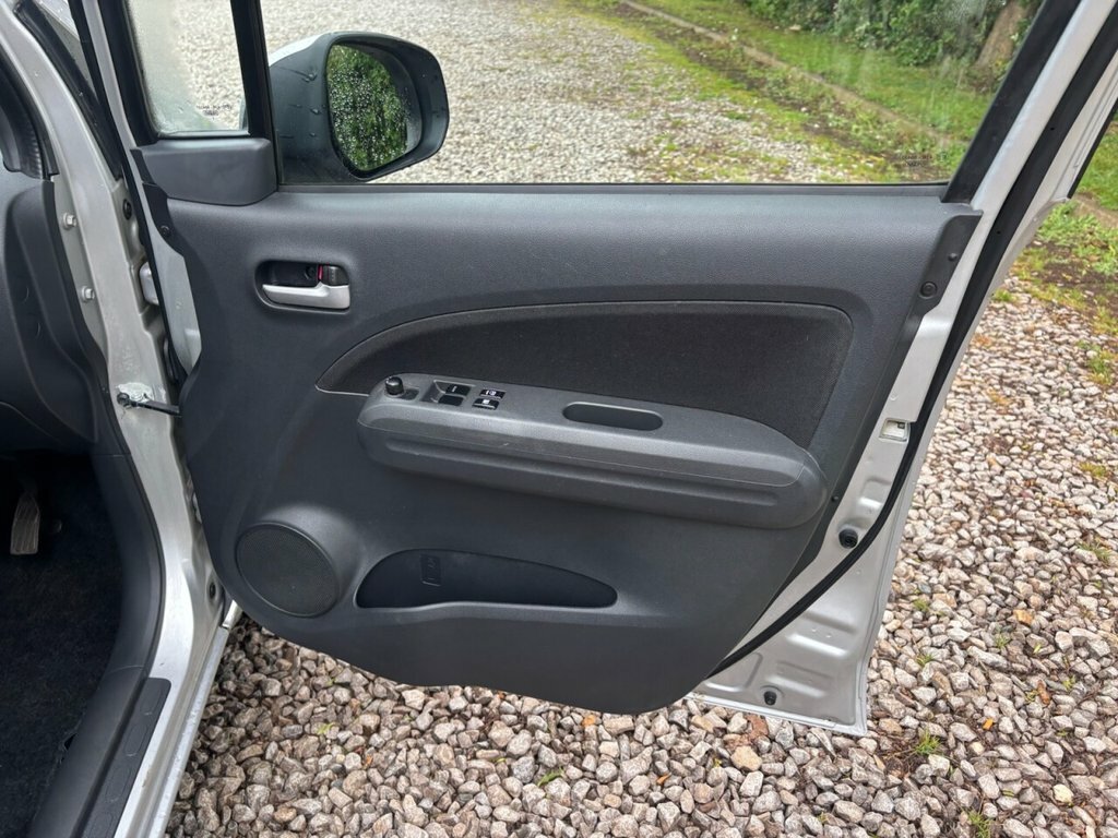 Suzuki Splash 1.2 Sz4 Mpv Euro 5 94 Ps Silver #19