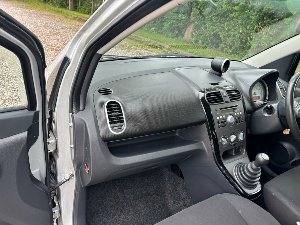 Suzuki Splash 1.2 Sz4 Mpv Euro 5 94 Ps Silver #28