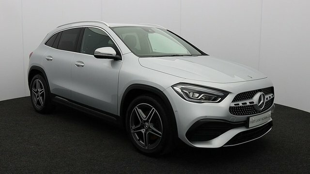 Mercedes-Benz GLA Class 2.0 Gla200d Amg Line Executive Suv 8G Silver