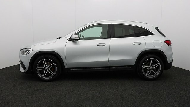 Mercedes-Benz GLA Class 2.0 Gla200d Amg Line Executive Suv 8G Silver #4