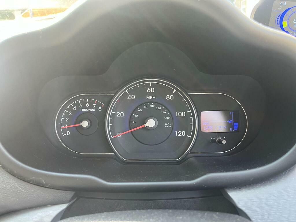 Hyundai I10 2011 Hyundai I10nbsp1.2 Active Euro 5 20Tax White #25