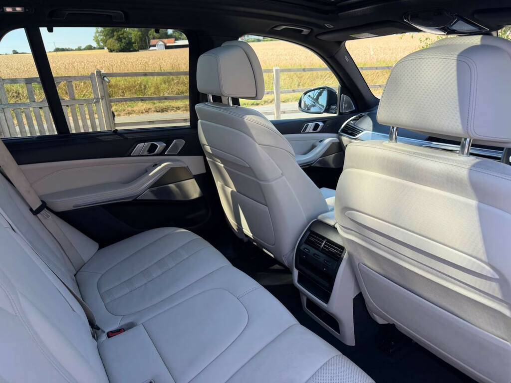 BMW X5 Suv White #15