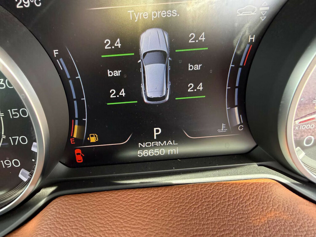 Maserati Levante Modena  #24