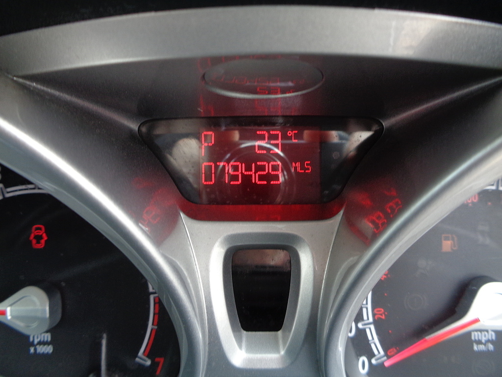 Ford Fiesta Titanium Silver #4
