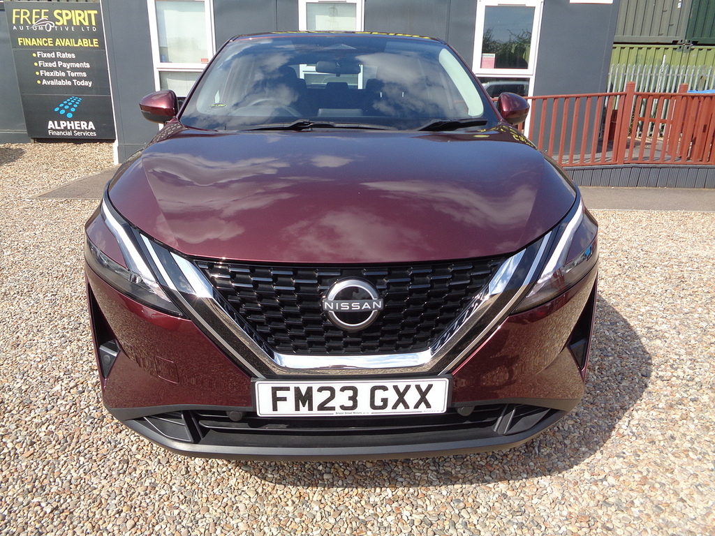 Nissan Qashqai Dig-t Mhev Acenta Premium Red #2