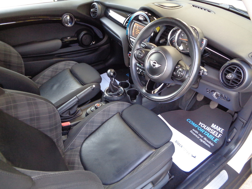 Mini Hatch Cooper Brown #6