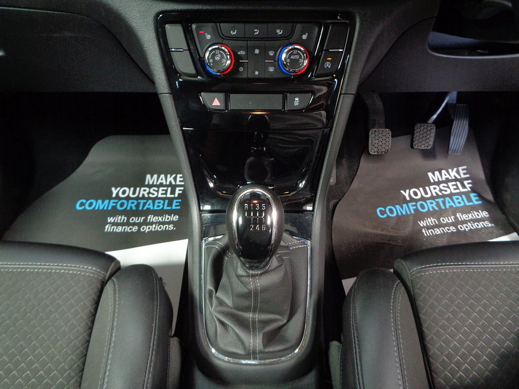 Vauxhall Mokka X Black #16