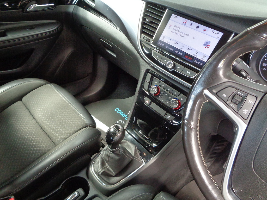 Vauxhall Mokka X Black #17