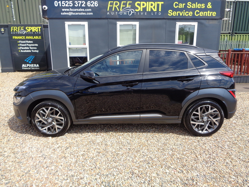 Hyundai Kona H-gdi Ultimate Black #6