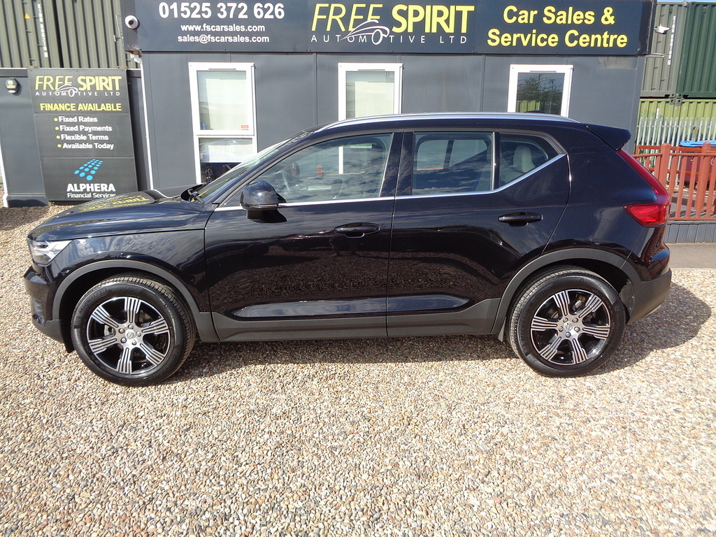 Volvo XC40 T3 Inscription Black #6