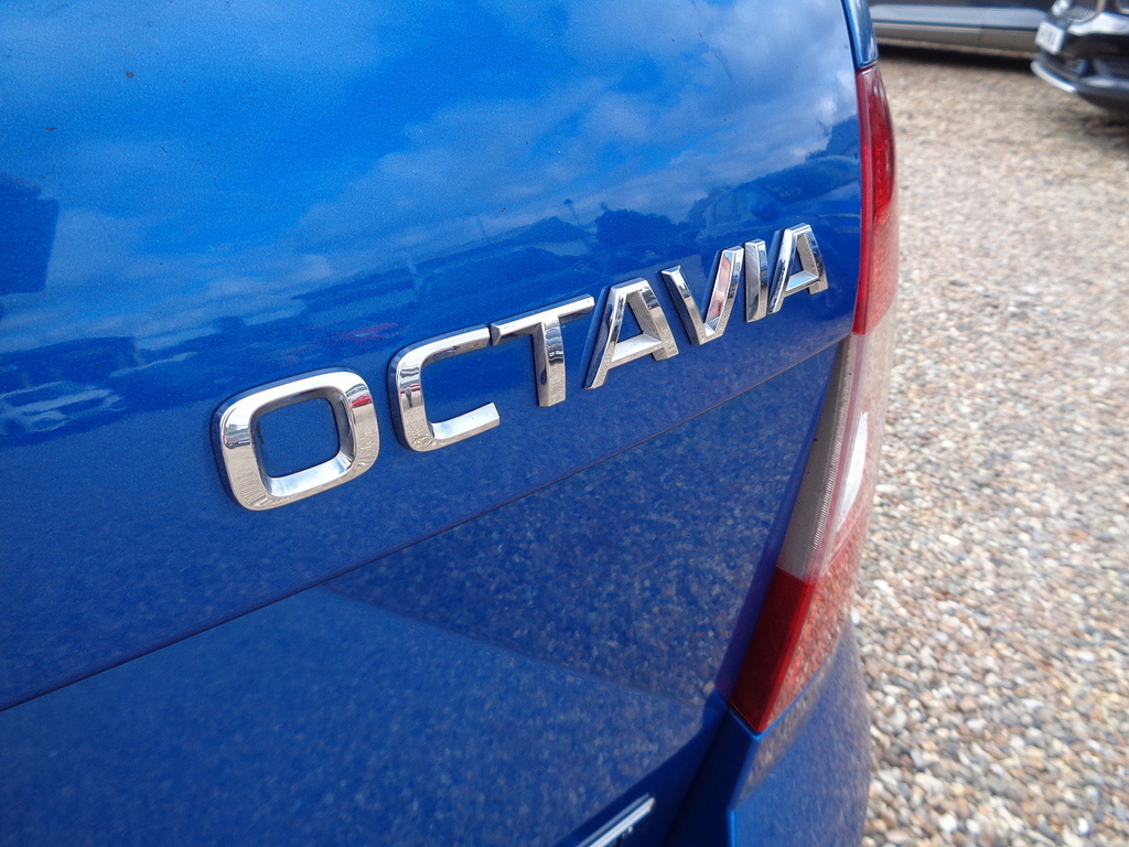 Skoda Octavia 2.0 Tdi Vrs Euro 5 Ss White #32