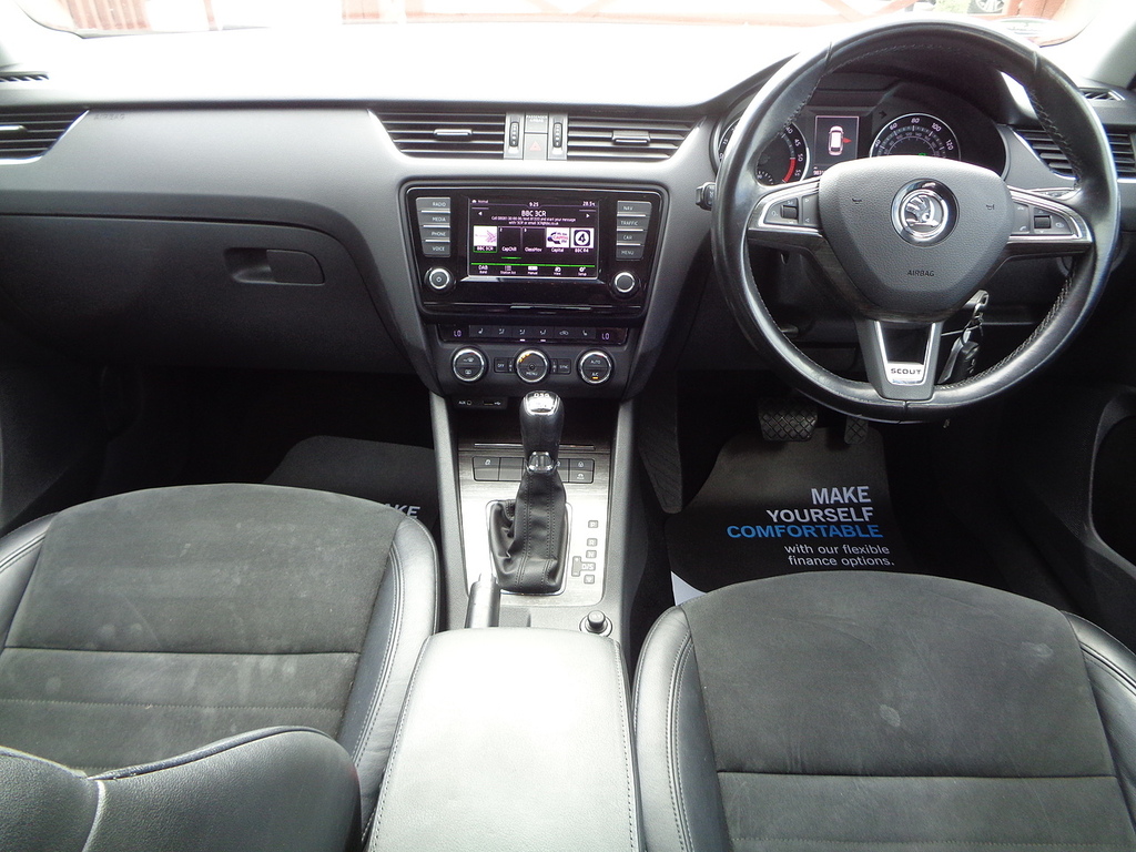Skoda Octavia Tdi Scout Blue #3
