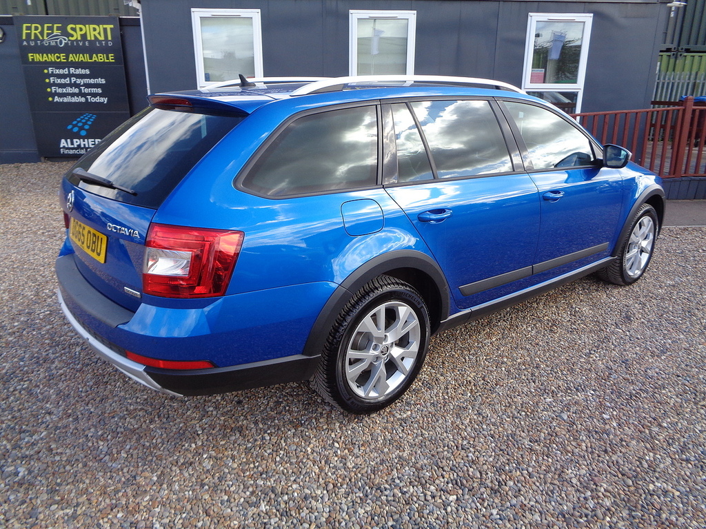 Skoda Octavia 2.0 Tdi Vrs Euro 5 Ss White #26