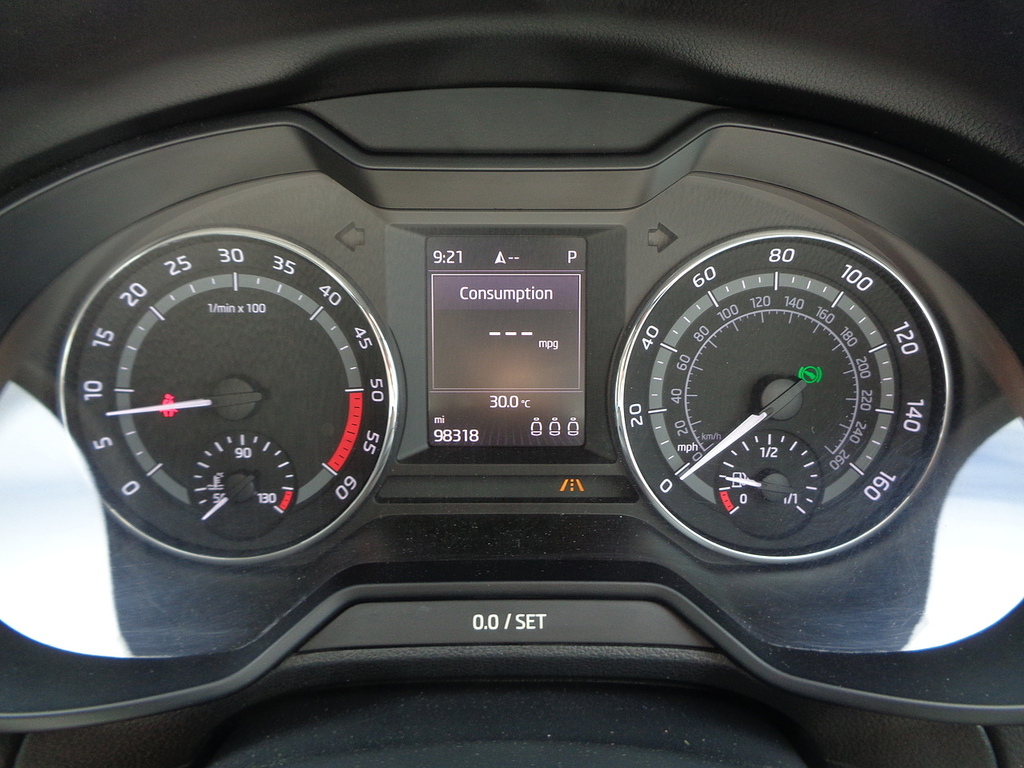 Skoda Octavia 2.0 Tdi Vrs Euro 5 Ss White #7