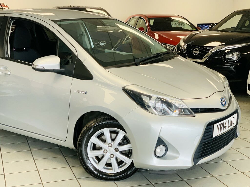 Toyota Yaris Hatchback 1.5 Vvt-h Icon Plus 201414 YR14LWO Silver #5