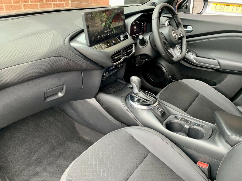 Nissan Juke Suv 1.6 N-connecta 202575 YT75EOO Silver #2