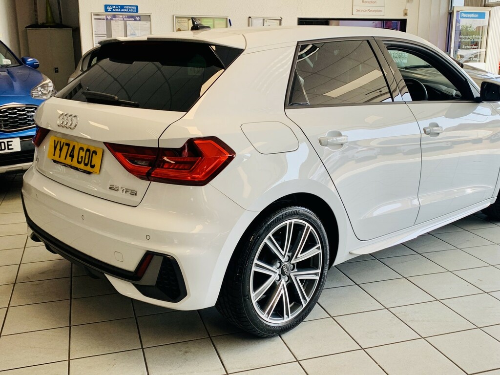 Audi A1 1.0 Tfsi 25 S Line White #6
