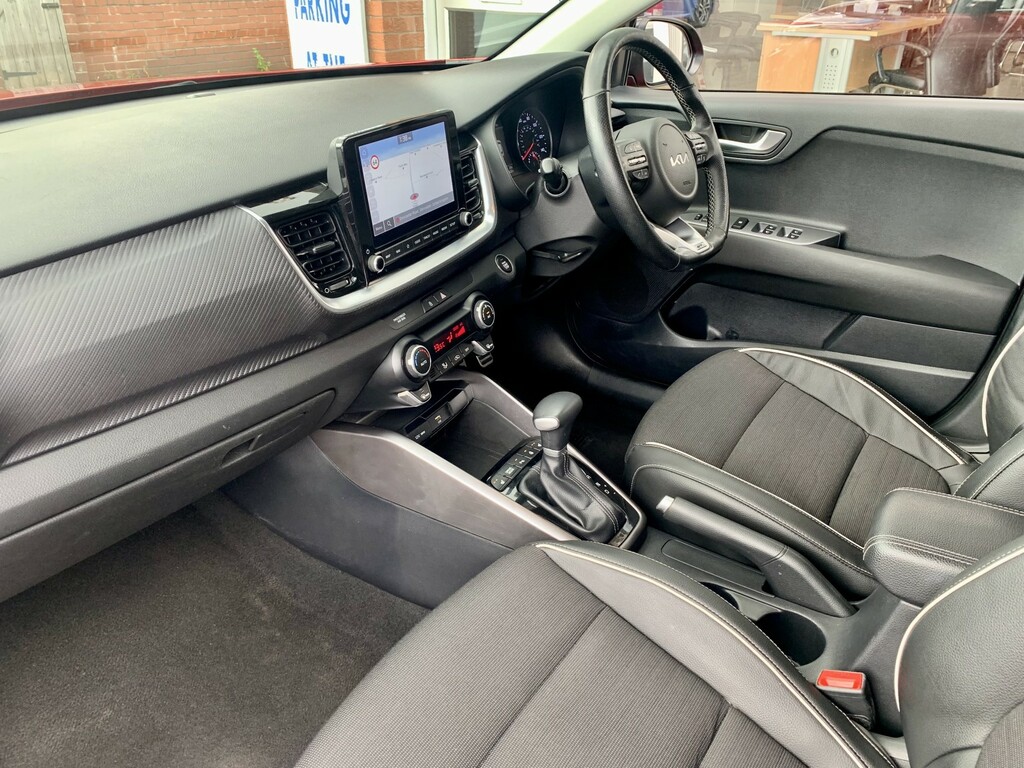 Kia Stonic Suv 1.0 T-gdi Mhev Gt-line S 2023 Red #2