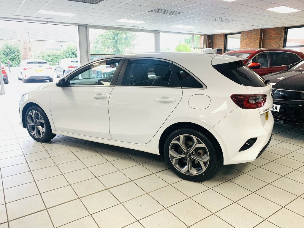 Kia Ceed 1.5 T Gdi Gt Line Hatchback Red #8