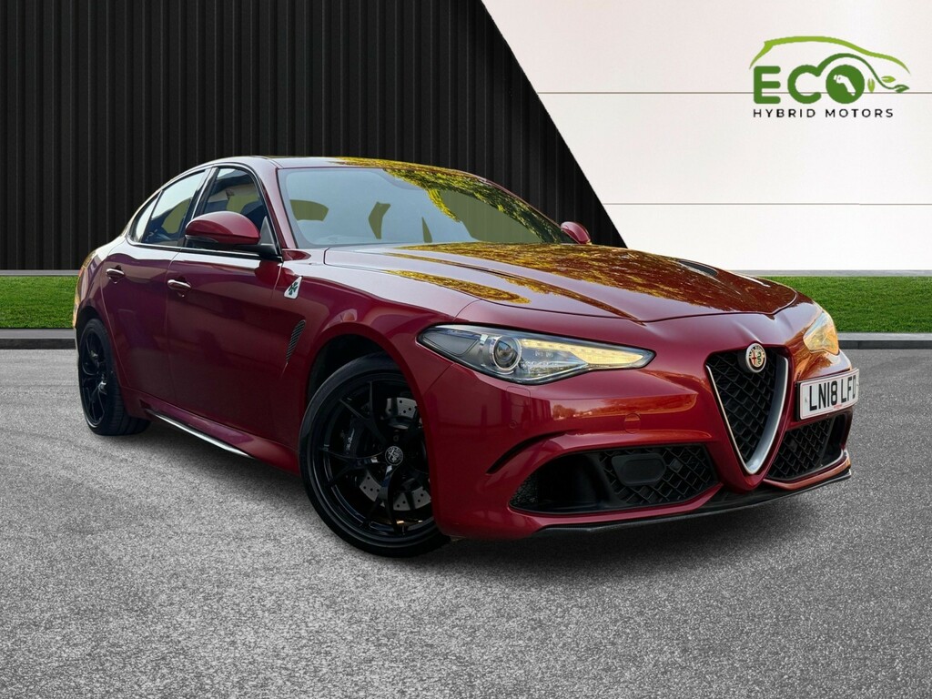 Alfa Romeo Giulia 2.9 Giulia 2.9 Bi-turbo V6 510Hp Quadrifoglio Red