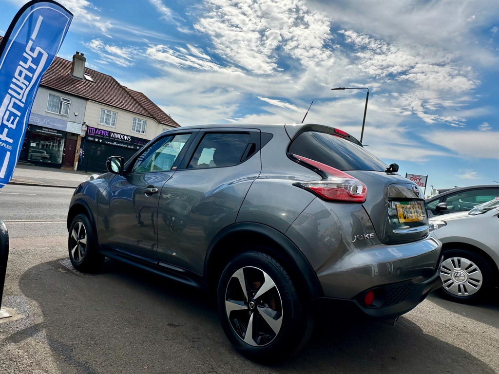 Nissan Juke 1.6 Bose Personal Edition Euro 6 BW19TWD #2