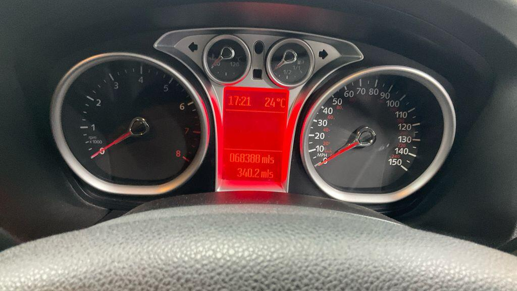 Ford Focus 1.6 Sport  #3