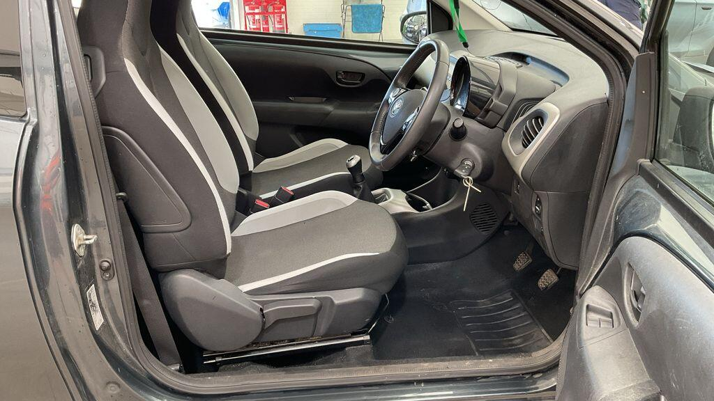 Toyota Aygo 1.0 Vvt-i X-play Euro 5 Euro 5 #6