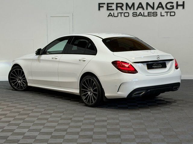 Mercedes-Benz C Class Automatic XIG5877 White #3