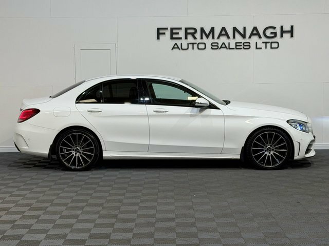 Mercedes-Benz C Class Automatic XIG5877 White #2