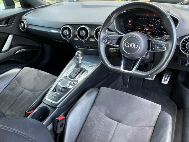 Audi TT 2.0 Tfsi Black #7
