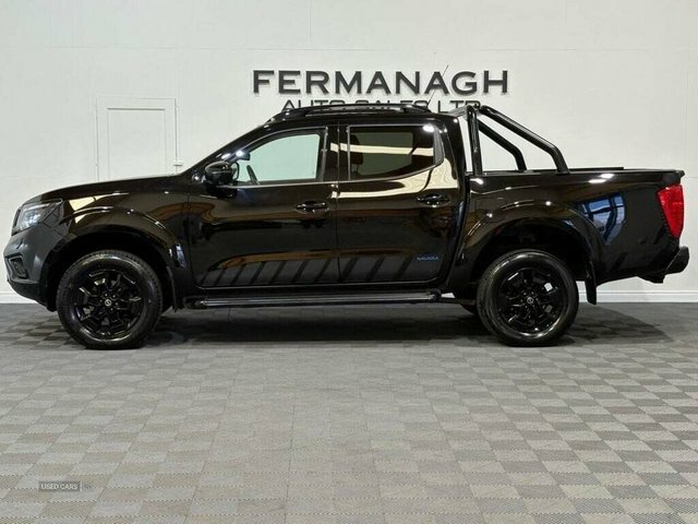 Nissan Navara Automatic Black #5