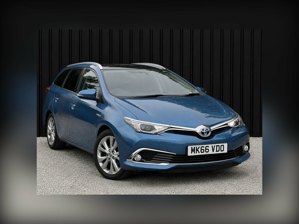 Toyota Auris 1.8 Vvt-h Excel Touring Sports Cvt Euro 6 Ss Blue