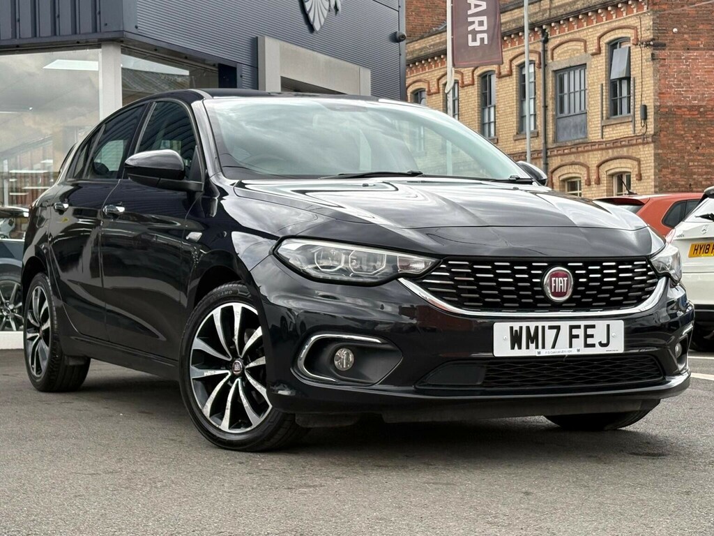 Fiat Tipo Hatchback 1.3 Multijetii Lounge Euro 6 Ss Black