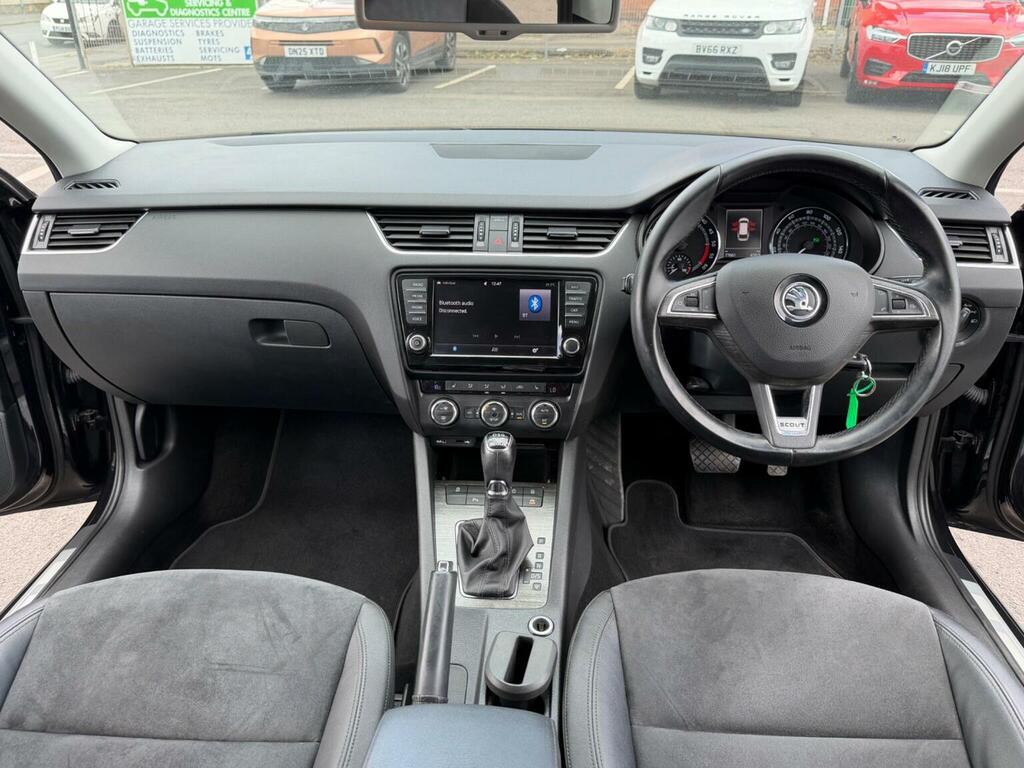 Skoda Octavia Estate 2.0 Tdi Scout Dsg 4Wd Euro 6 Ss 201 Black #2