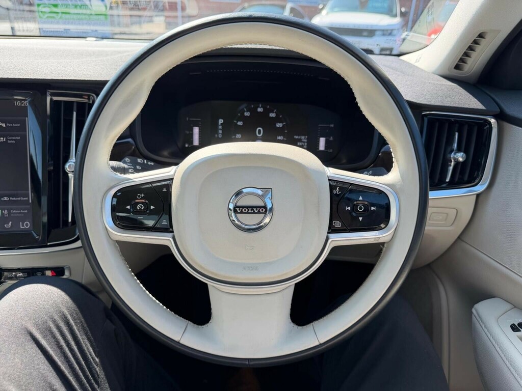 Volvo S90 Black #25